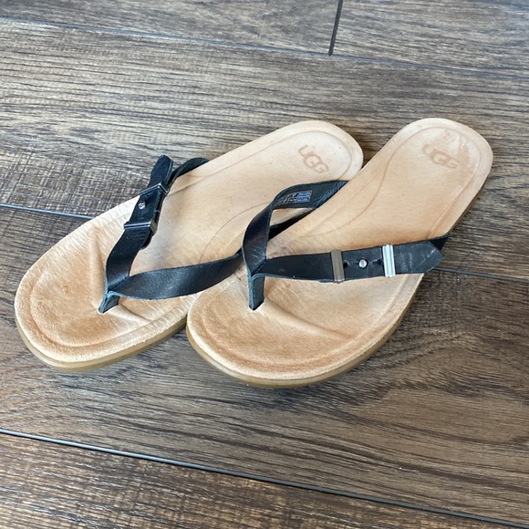 UGG sandals - Picture 3 of 5